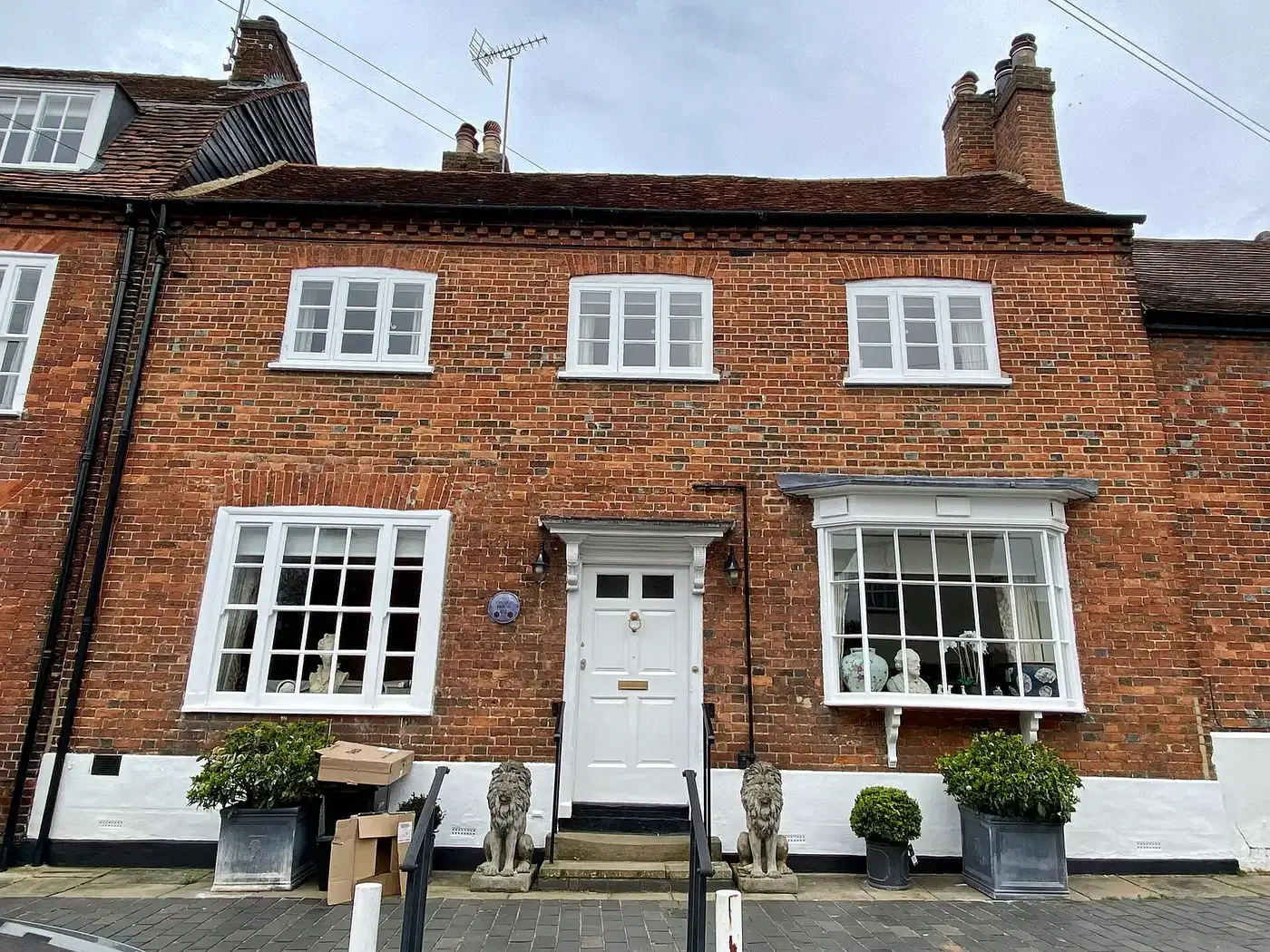 Sash windows and a bay on a brick house in Fishpool Street, St Albans
