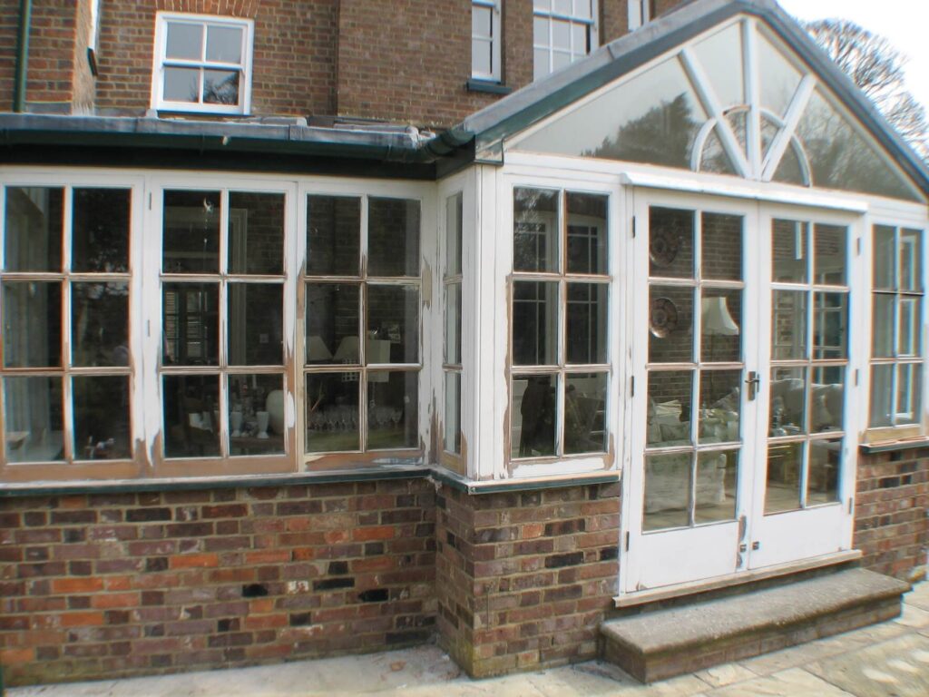 wooden conservatory restoration Luton